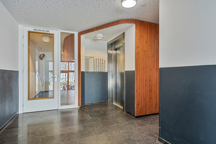 Foto 11 van Osdorper Ban 955