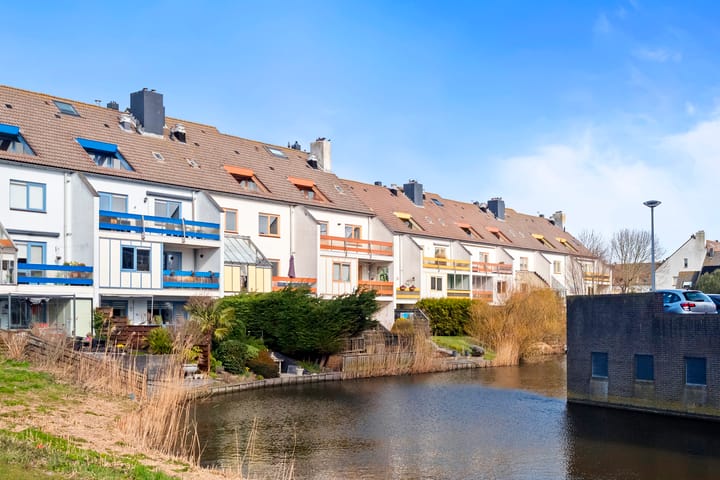 Foto 1 van Marina-Park 183