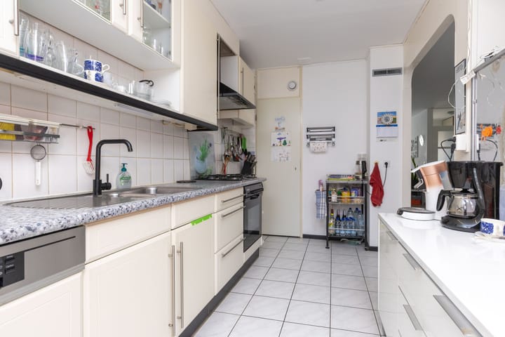 Foto 13 van Ceder 72