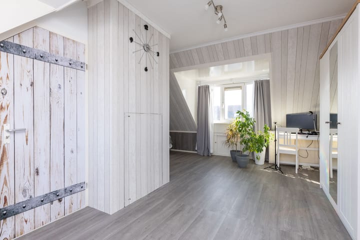 Foto 29 van Ceder 72