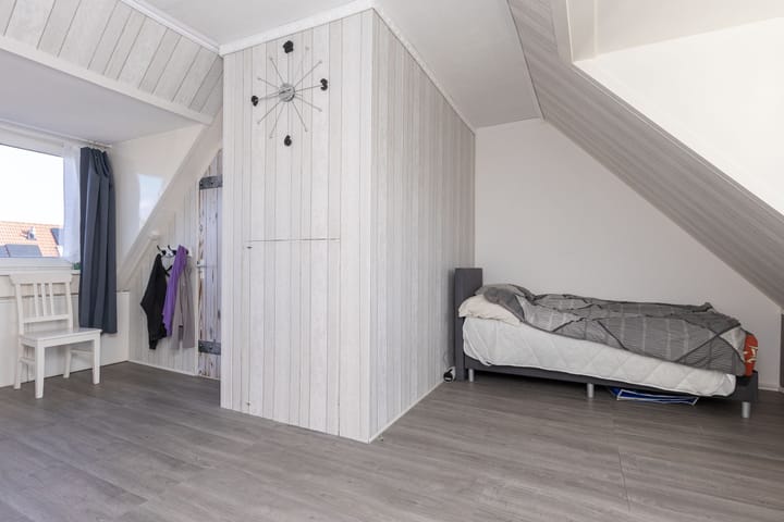 Foto 30 van Ceder 72