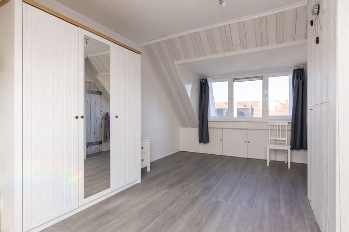 Foto 31 van Ceder 72