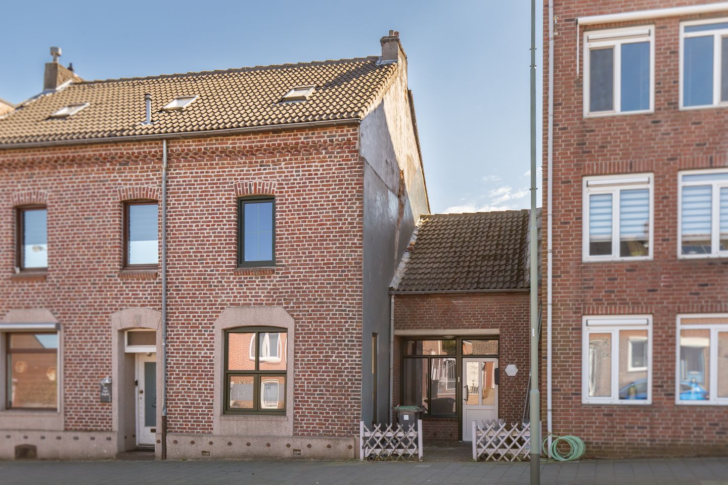 Foto 1 van Laurastraat 121