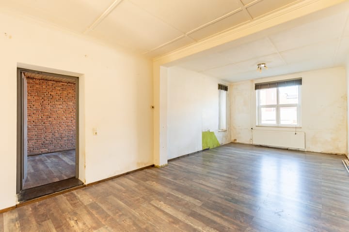 Foto 4 van Laurastraat 121