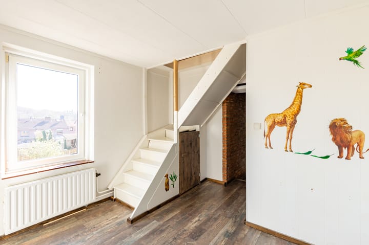 Photo 15 of Laurastraat 121