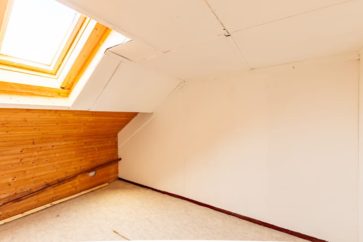 Photo 18 of Laurastraat 121