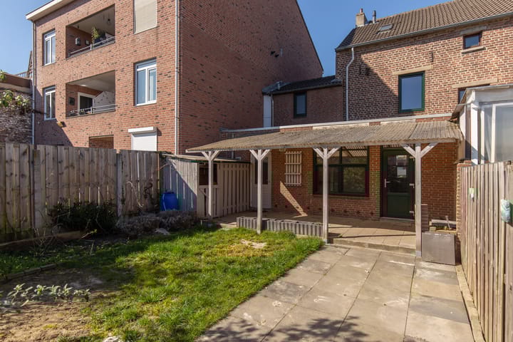 Photo 22 of Laurastraat 121