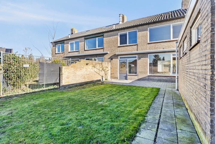 Foto 21 van Meidoornstraat 4