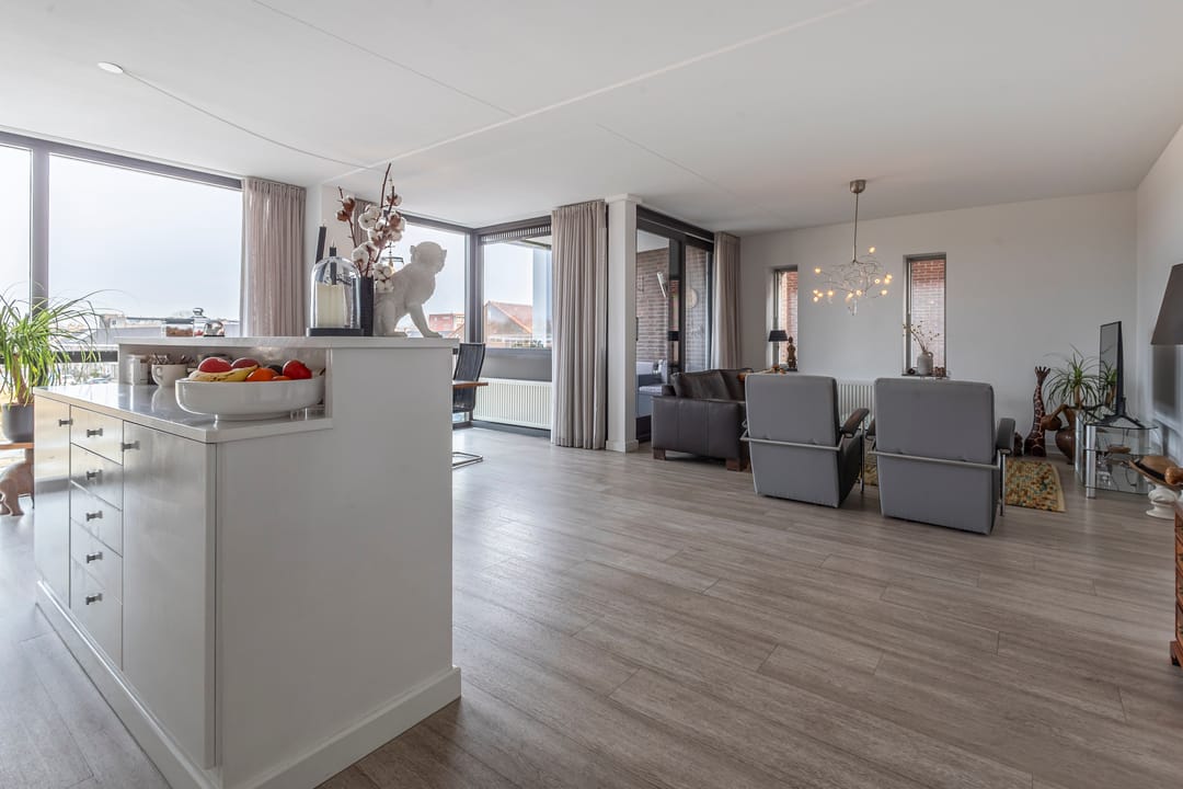 Foto 2 van Prof. Lorentzlaan 1