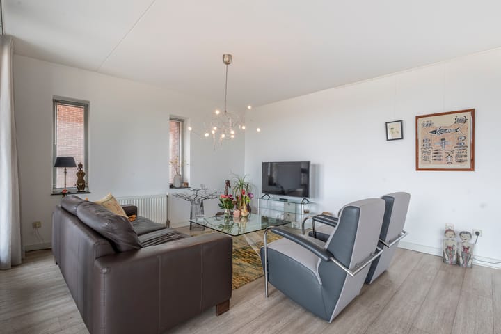 Foto 4 van Prof. Lorentzlaan 1