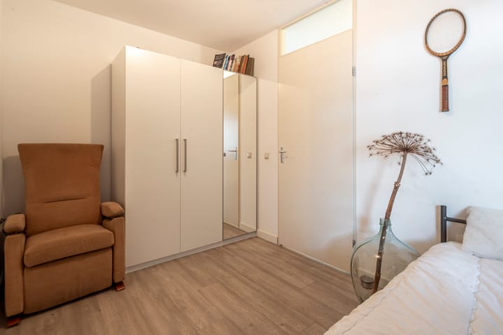 Foto 12 van Prof. Lorentzlaan 1