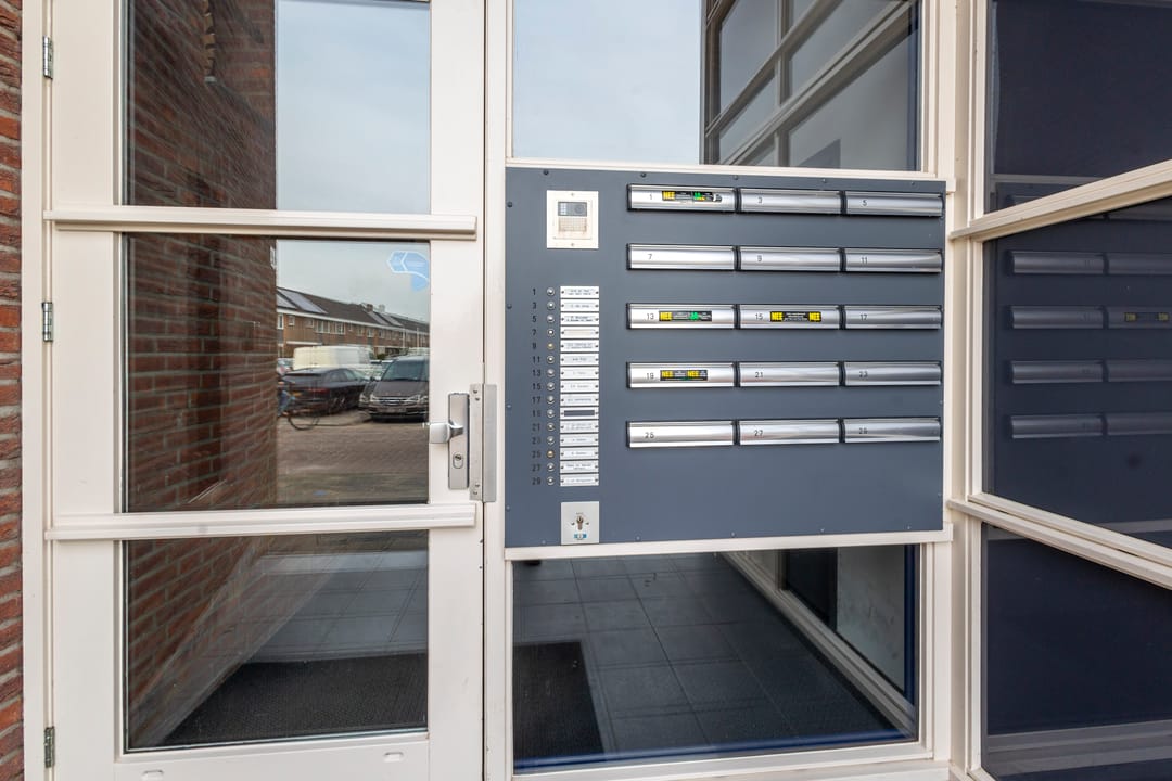 Foto 22 van Prof. Lorentzlaan 1