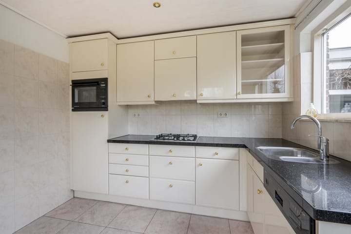 Foto 13 van Burgemeester Luijerinksingel 15