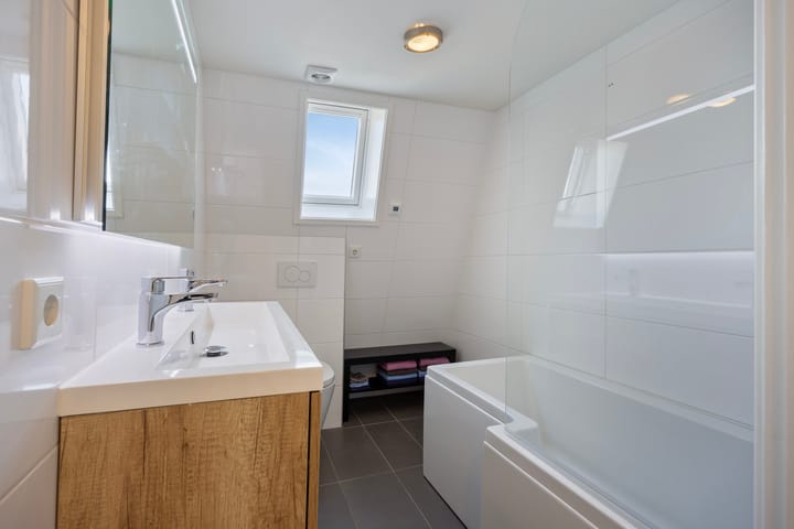 Foto 16 van Marsstraat 6