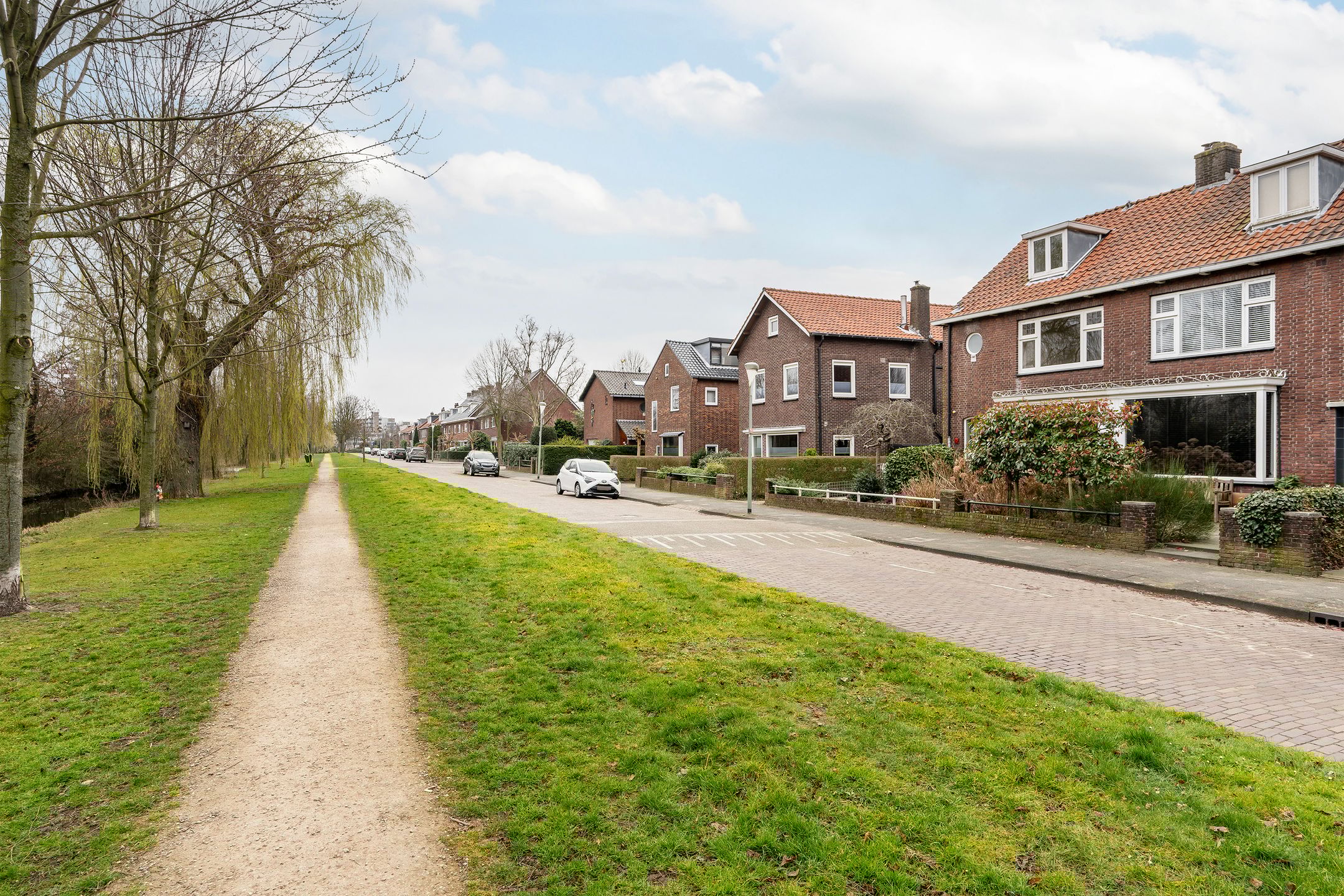 Foto 48 van Burgemeester Luijerinksingel 15