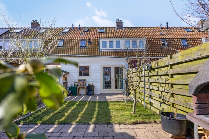 Foto 2 van Marsstraat 6