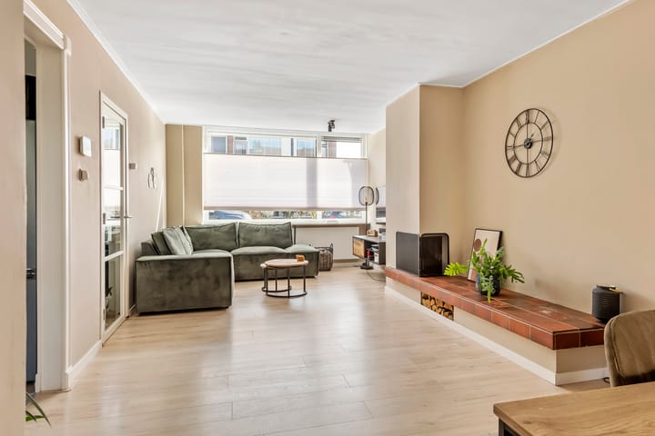 Foto 15 van Hertog Adolfstraat 16