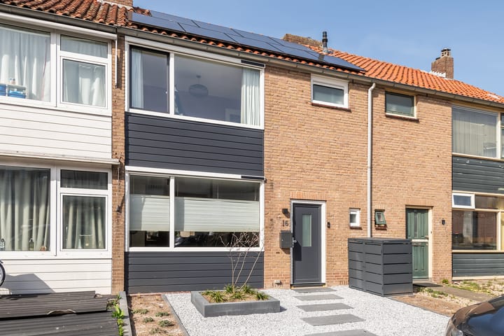 Foto 1 van Hertog Adolfstraat 16