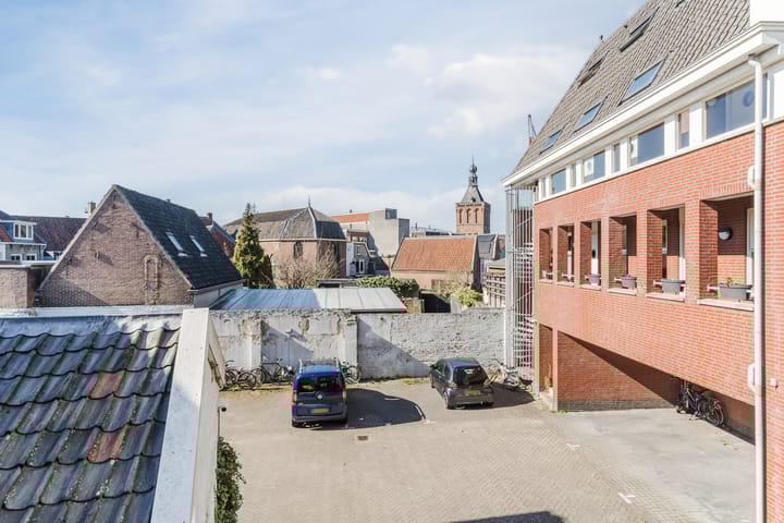 Foto 23 van St. Janskerkhof 19-D