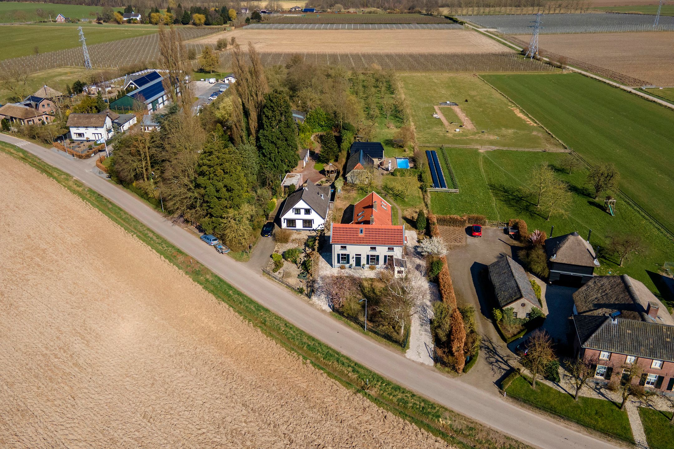 Foto 84 van Tielseweg 32