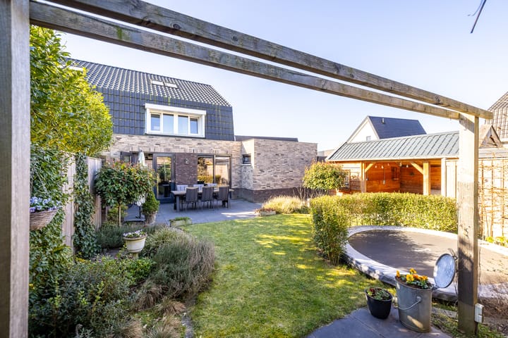 Photo 21 of Slijkakker 16