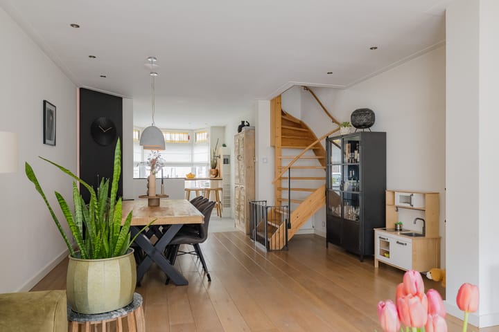 Foto 19 van Alexander Bellstraat 27