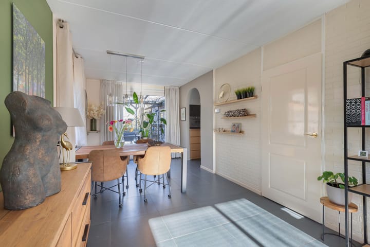 Photo 13 of Tormentil 65