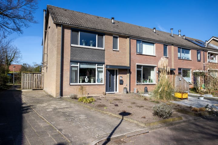 Foto 2 van Canadastraat 107