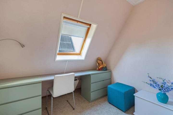 Photo 31 of Tormentil 65