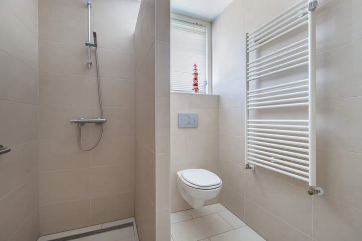 Photo 35 of Tormentil 65