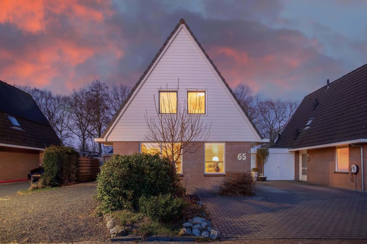 Photo 48 of Tormentil 65