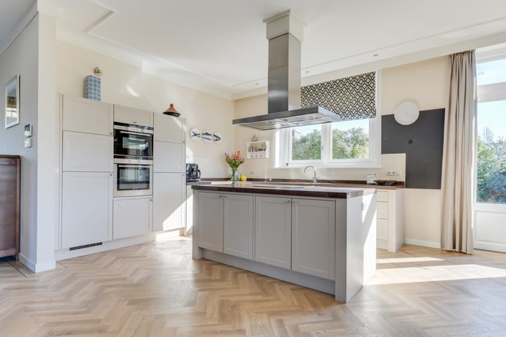 Photo 3 of Westeinde 302