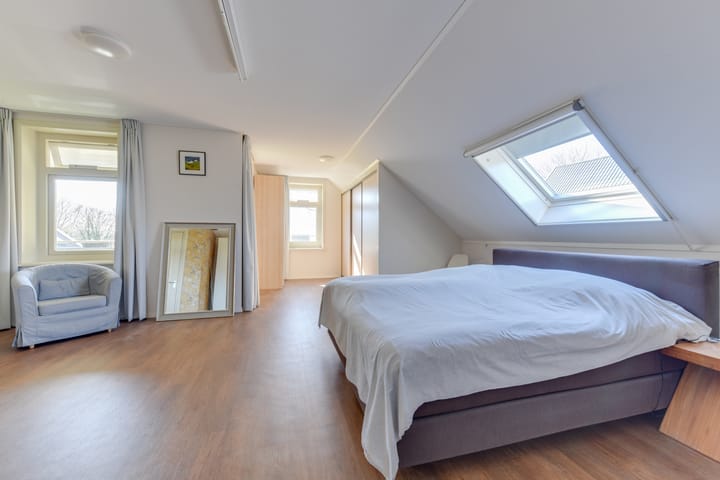 Photo 38 of Westeinde 302