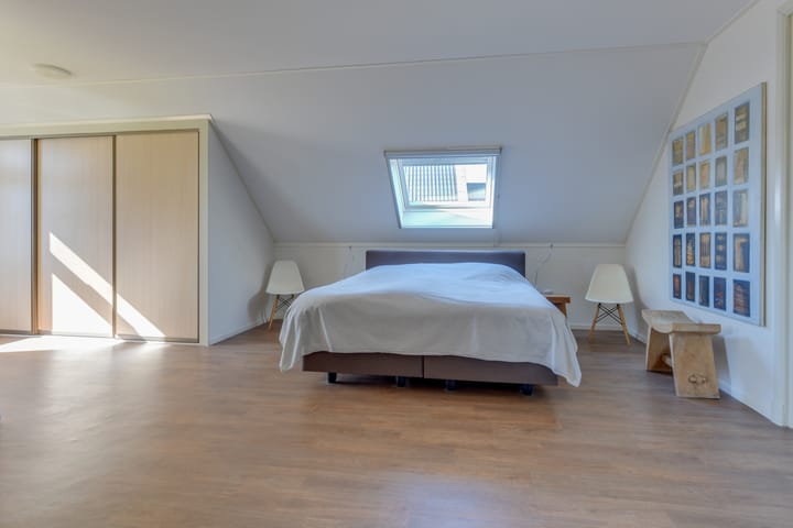 Photo 39 of Westeinde 302