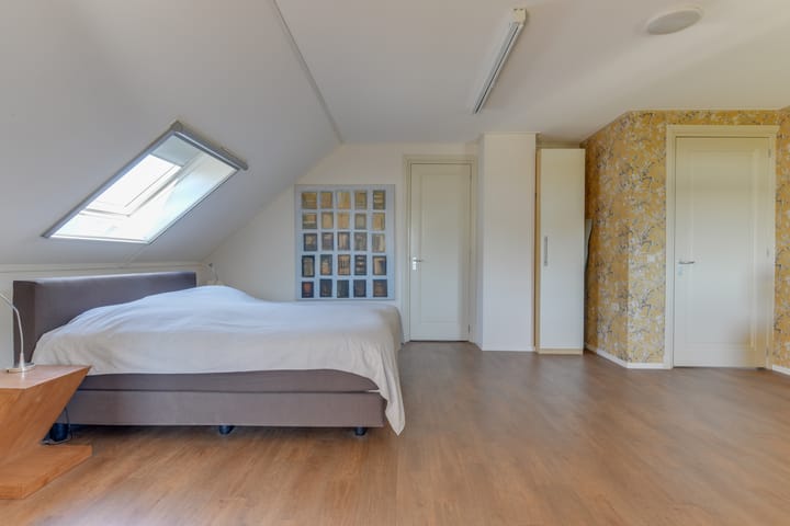 Photo 42 of Westeinde 302