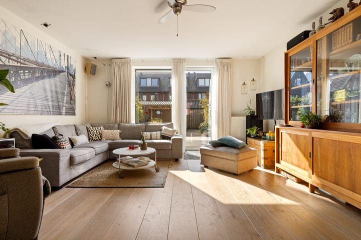 Foto 2 van J.P. Kloosstraat 12