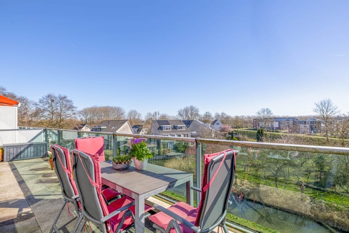 Foto 24 van Van Leeuwenhoekstraat 69