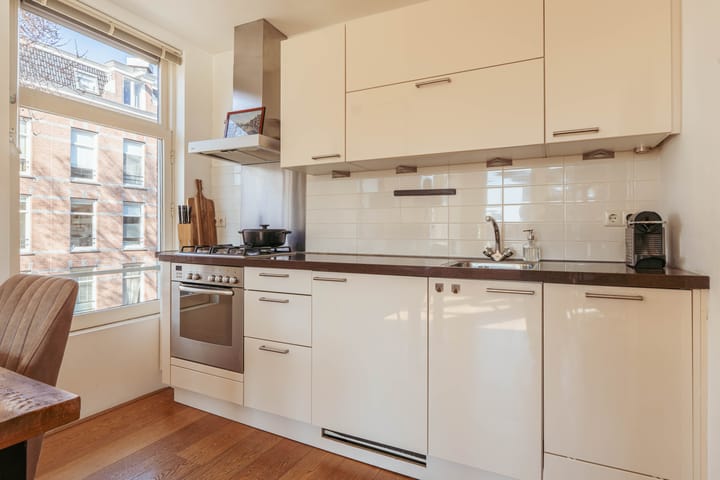 Foto 14 van Ruysdaelkade 151-2