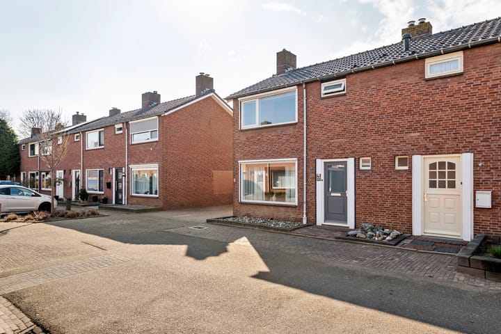 Foto 30 van Meidoornstraat 17