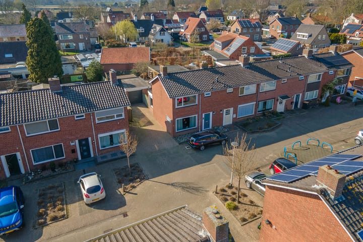 Foto 31 van Meidoornstraat 17