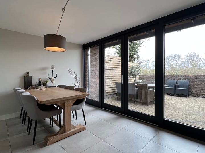 Foto 8 van Molenstraat 23