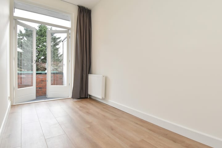 Foto 19 van Barneveldstraat 66