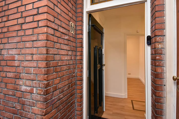 Foto 5 van Barneveldstraat 66