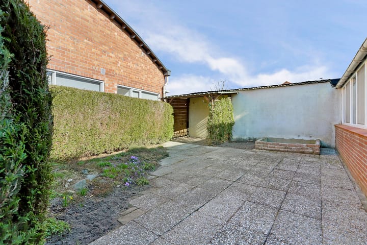 Foto 10 van Loveren 16