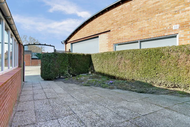 Foto 11 van Loveren 16