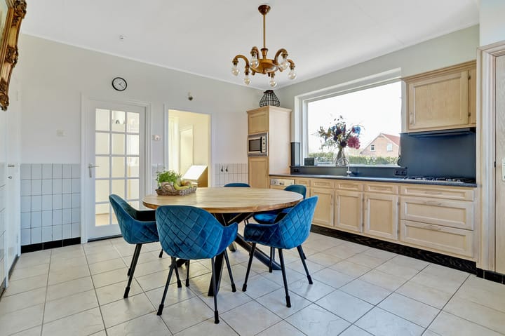 Foto 20 van Loveren 16