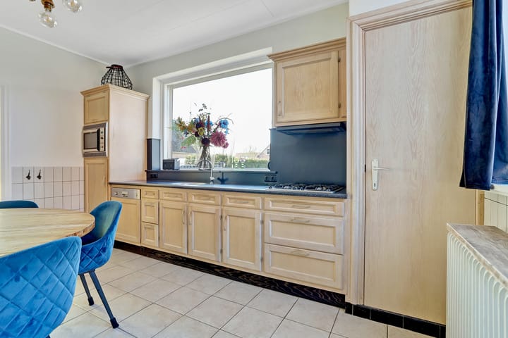 Foto 21 van Loveren 16