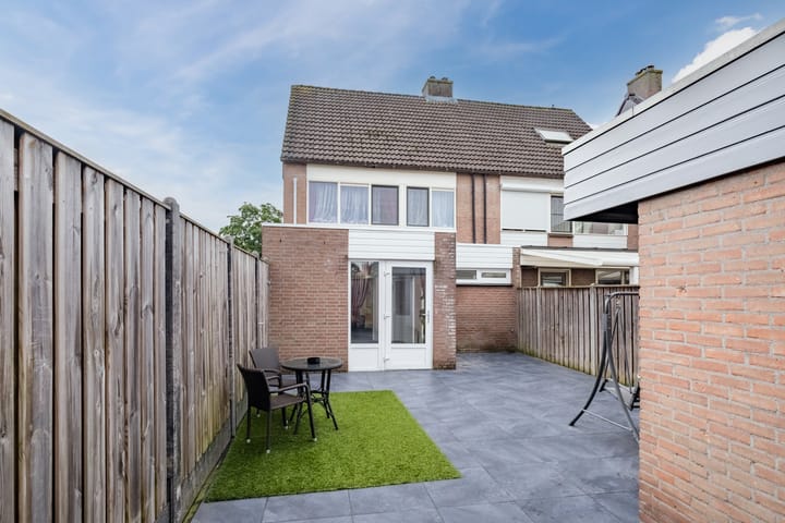 Foto 19 van Besançonlaan 2