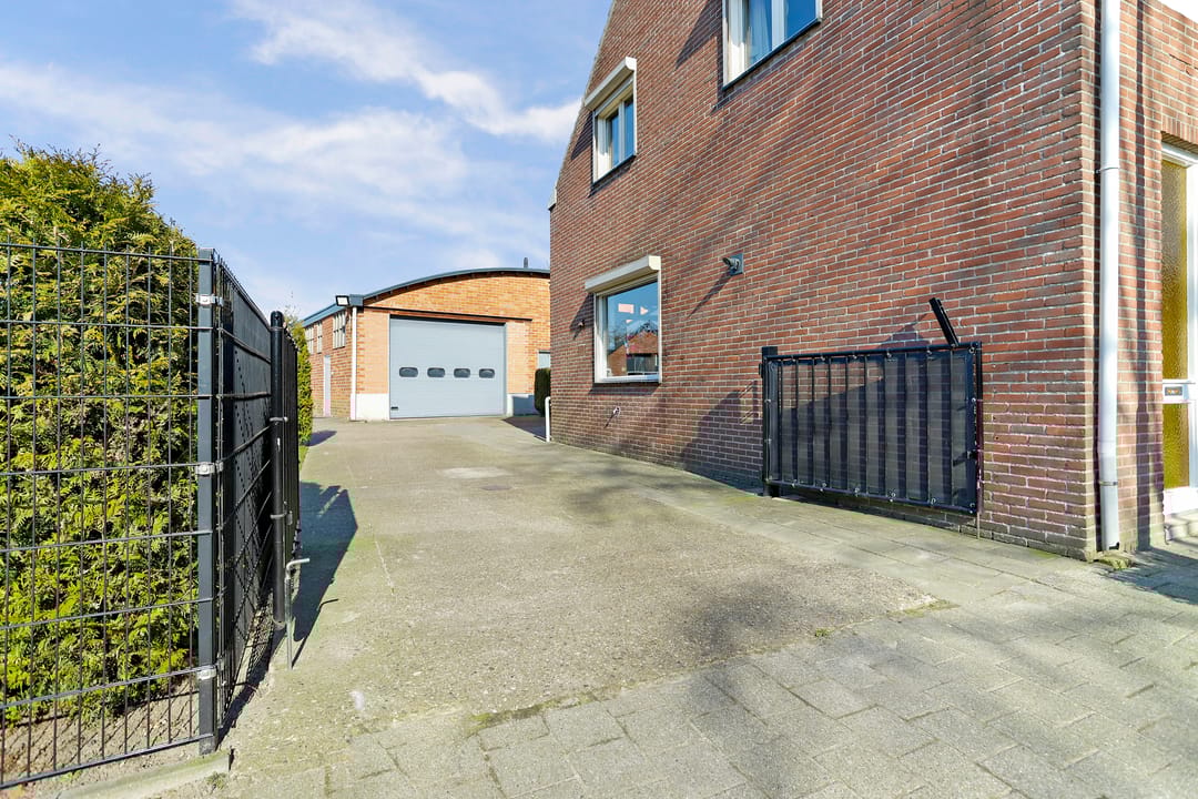 Foto 52 van Loveren 16