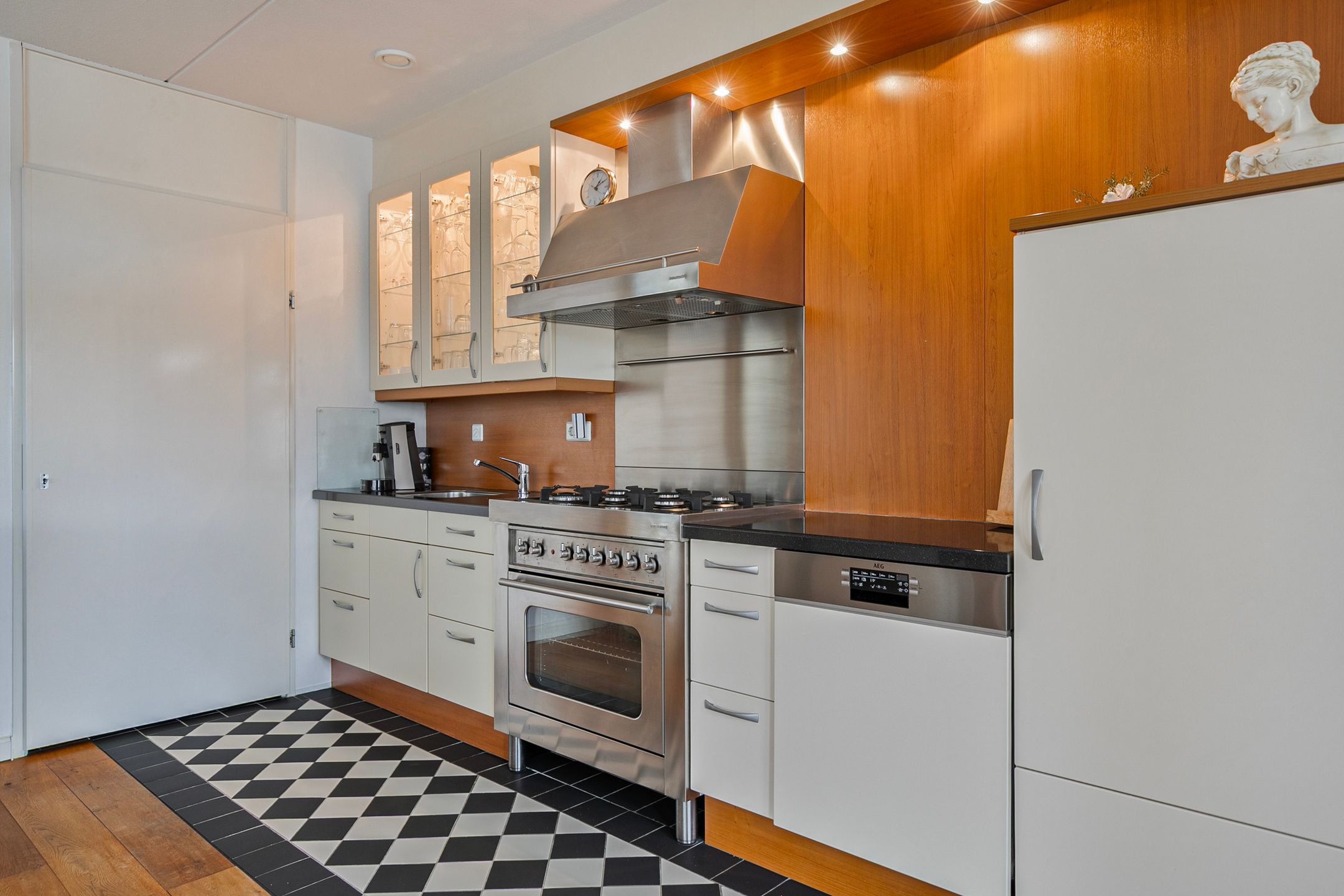 Foto 6 van Nijverheidplein 2